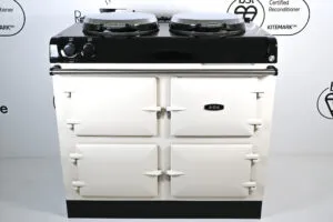 Reconditioned R3 100 Aga cooker only available in Cream or British Racing Green