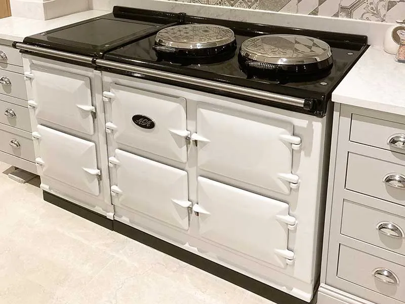 White 5 Oven Total Control 3